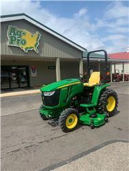 John Deere 3033R