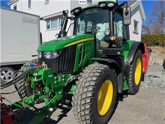 John Deere 6100M