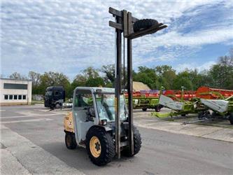 Sambron H70.30 Geländestapler Diesel