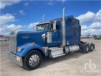 Kenworth W900