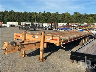 TOWMASTER 28 ft T/A