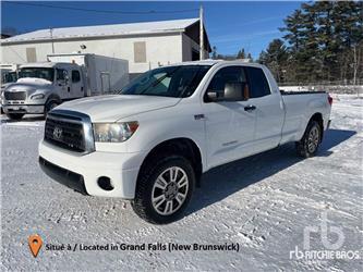 Toyota TUNDRA
