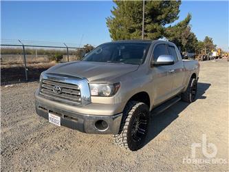 Toyota TUNDRA
