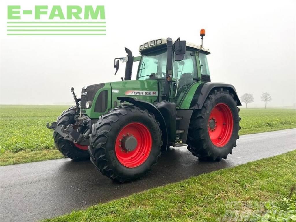 Fendt 820 com 3 Traktorer
