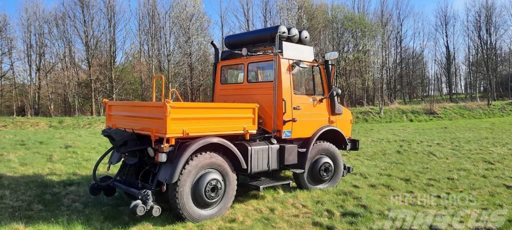 Mercedes-Benz UNIMOG Zargo Zweiwege Andre lastebiler