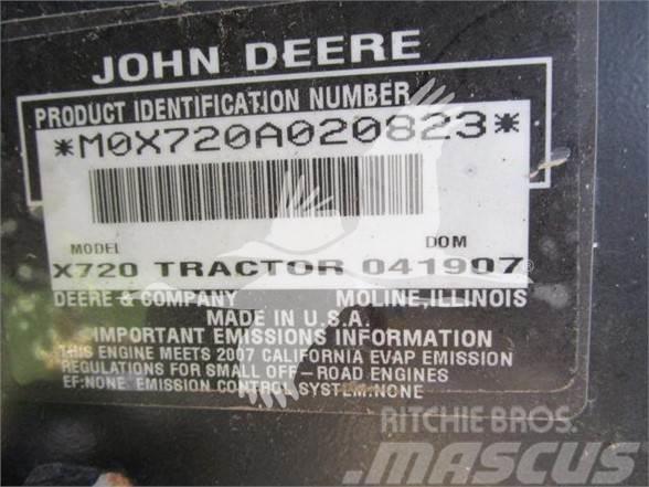 John Deere X720 Sitteklippere