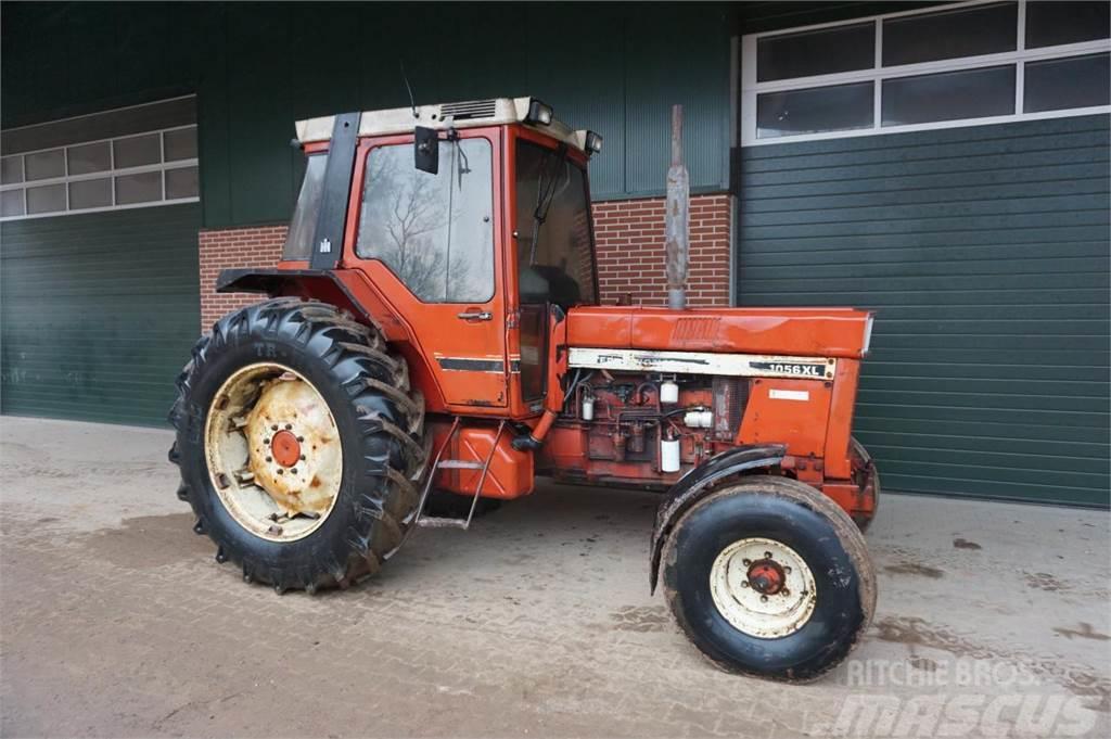 Case IH IHC 1056 XL Traktorer