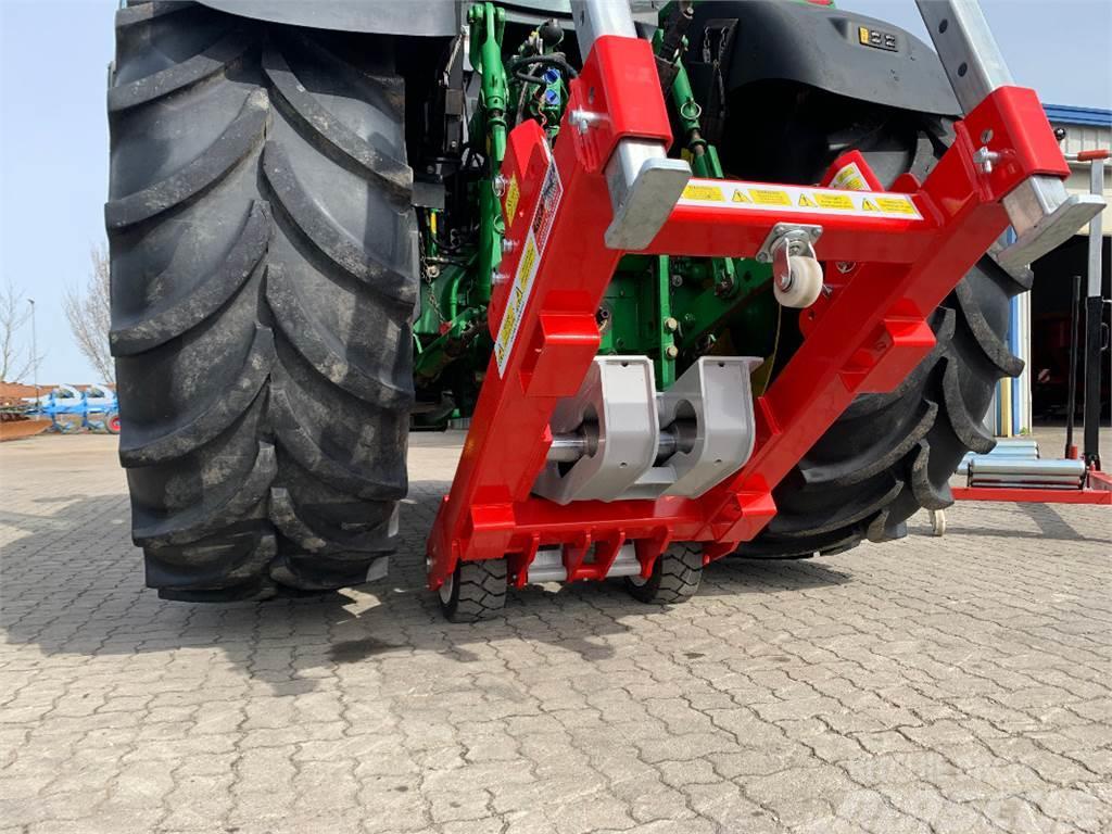  SONSTIGE Trakjak Selbsthebesystem für Traktoren Øvrige landbruksmaskiner