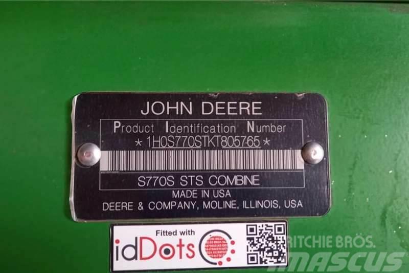 John Deere S770 Andre lastebiler