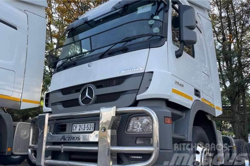 Mercedes-Benz Actros 2646 6x4 Truck Tractor Andre lastebiler