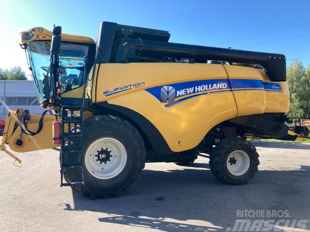 New Holland CX 6080 Combine harvesters