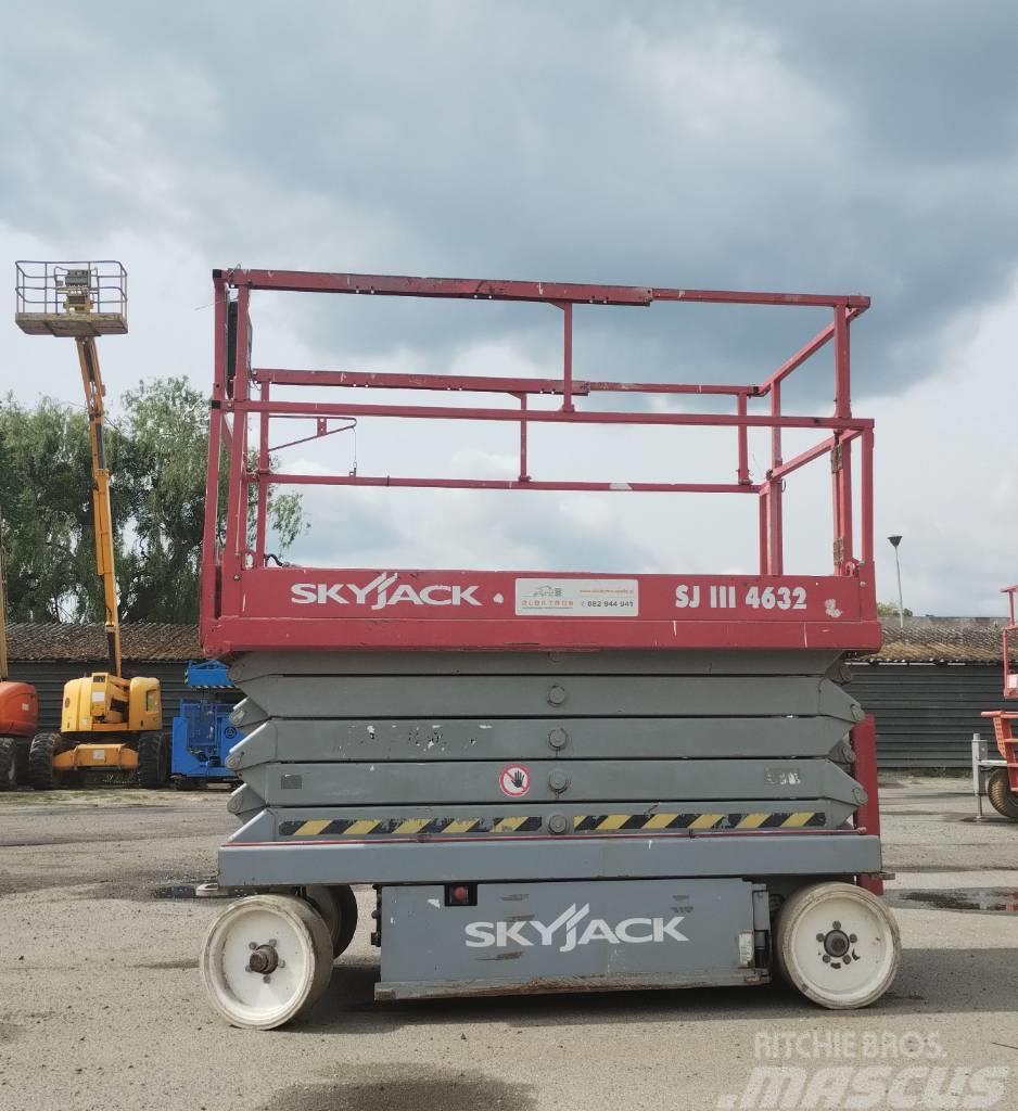 SkyJack SJ III 4632 Sakselifter