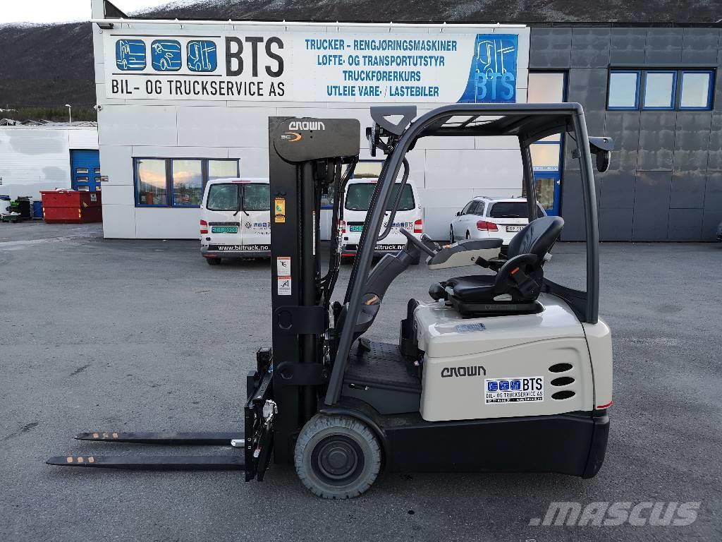 Crown 1,6 tonns el. truck - 5,5 m løftehøyde Elektriske trucker