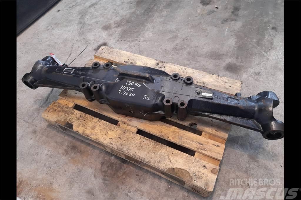 New Holland T7050 Front axle house Girkasse