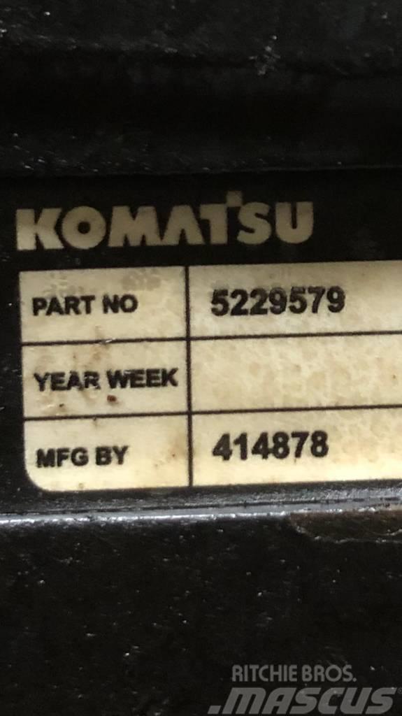 Komatsu Rotator Motorer