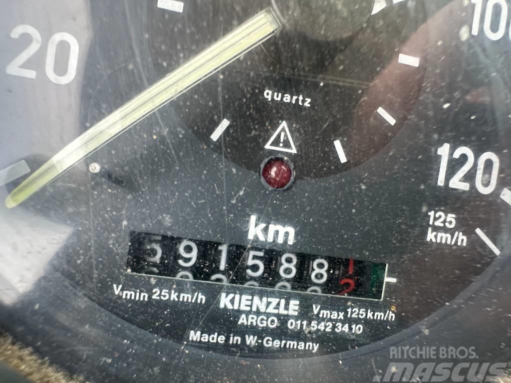 Mercedes-Benz 1820 4X4 Kranbil