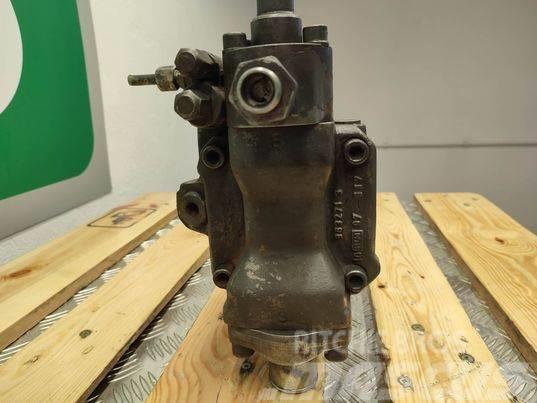 Fendt 824 Favorit (883271) hydraulic pump Hydraulikk