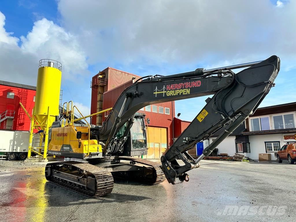 Volvo EC 250 EL Beltegraver