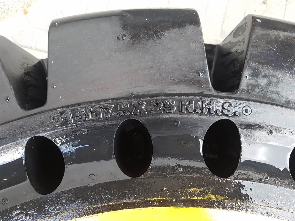 CAT 910/914 - 447-1131 - Tyre/Reifen/Band Dekk, hjul og felger