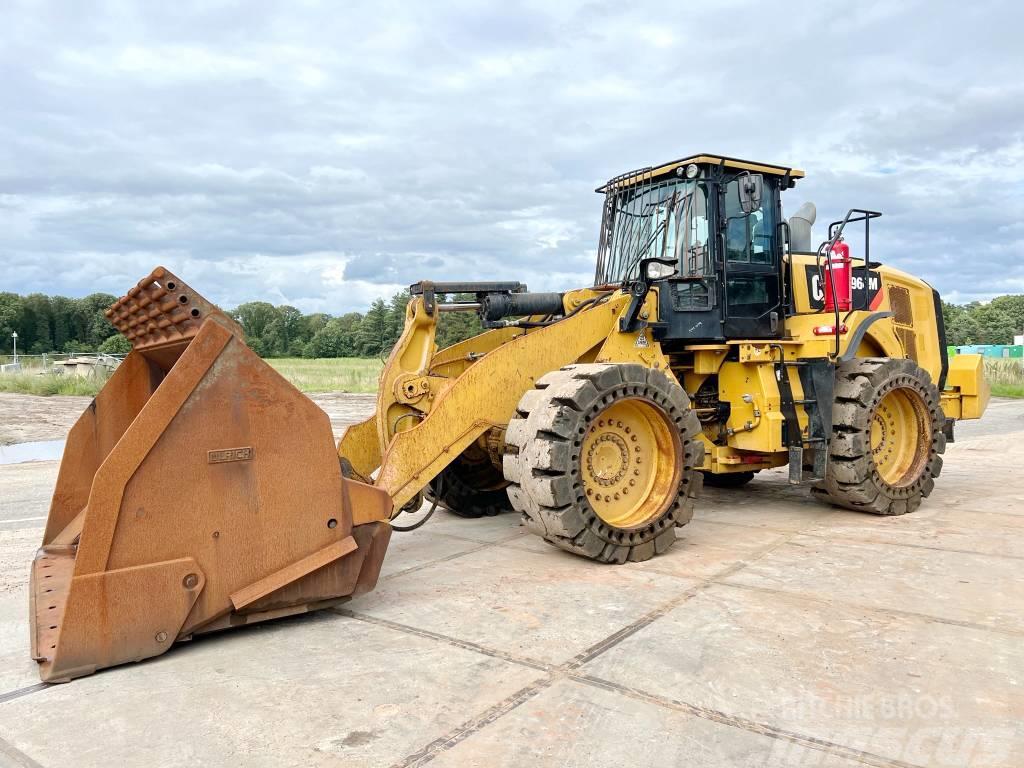 CAT 966M - Excellent Condition / 9.967 HOURS Hjullastere