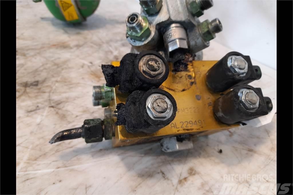 John Deere 6250R Suspension control valve Hydraulikk