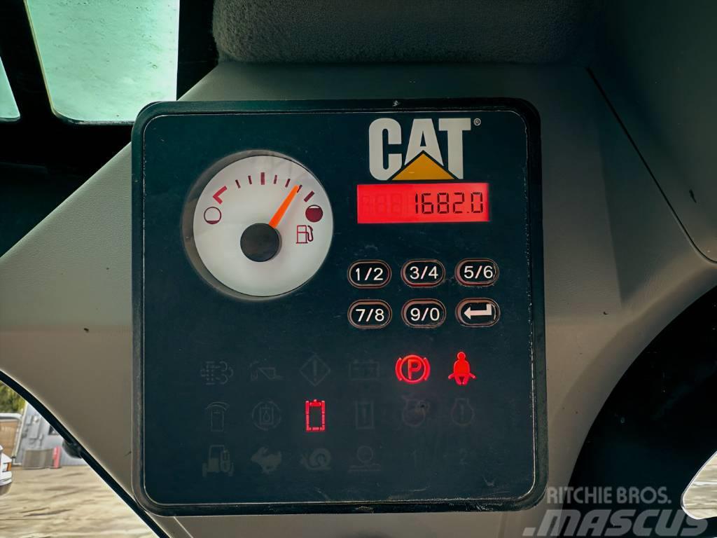 CAT 226 D Kompaktlastere
