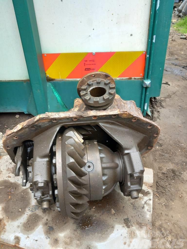 MAN F2000 rear axle differential HD9 Chassis og understell