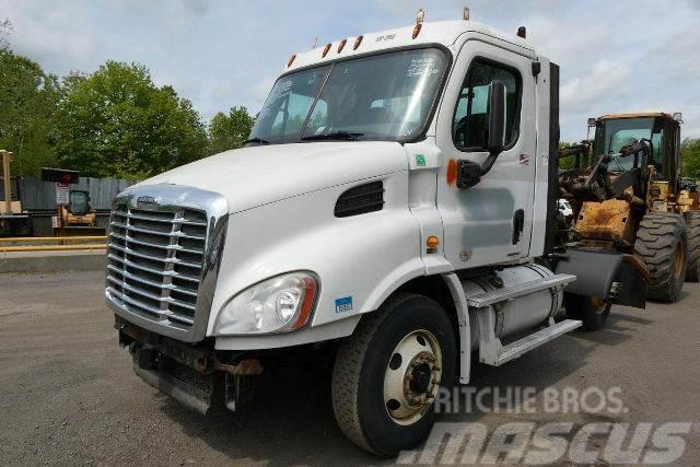 Freightliner CASCADIA 113 Chassis