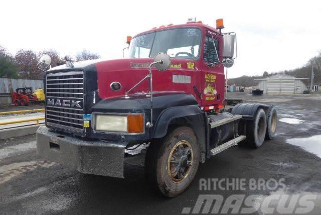 Mack CL713 Chassis