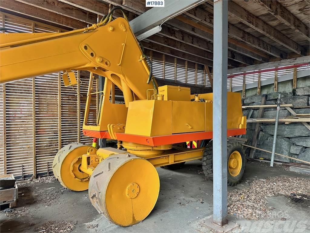 Brøyt Wheel excavator w/ digging bucket Hjulgravere