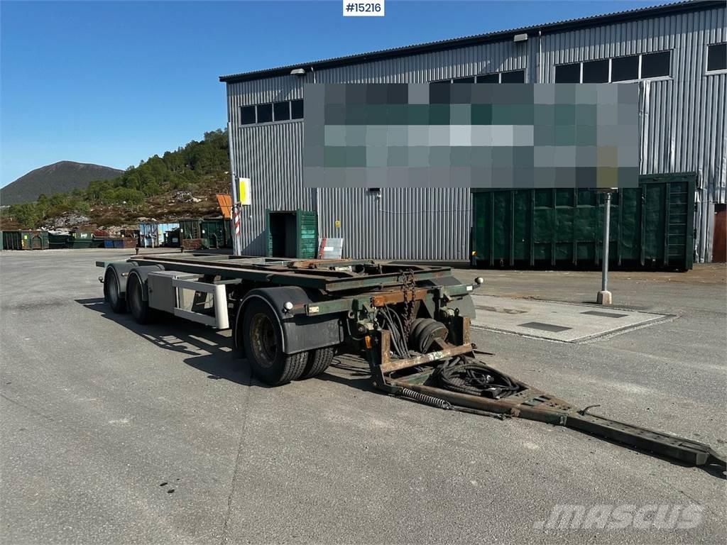 Engen Hook trailer w/ tip. Andre hengere
