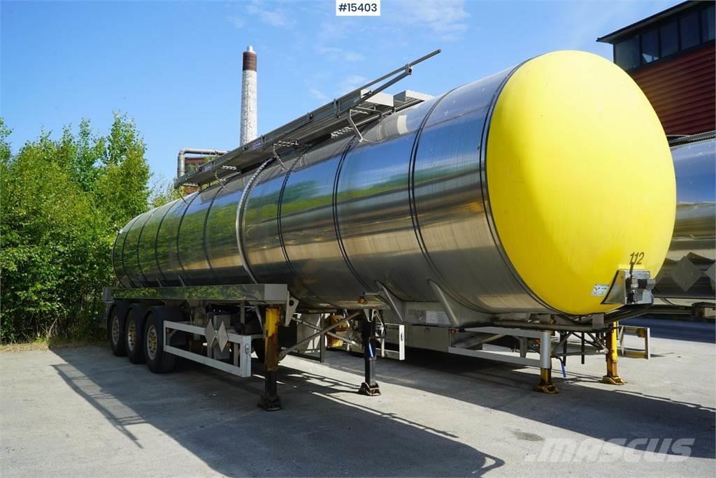 Feldbinder tank trailer. Approved for 3 years. Andre hengere