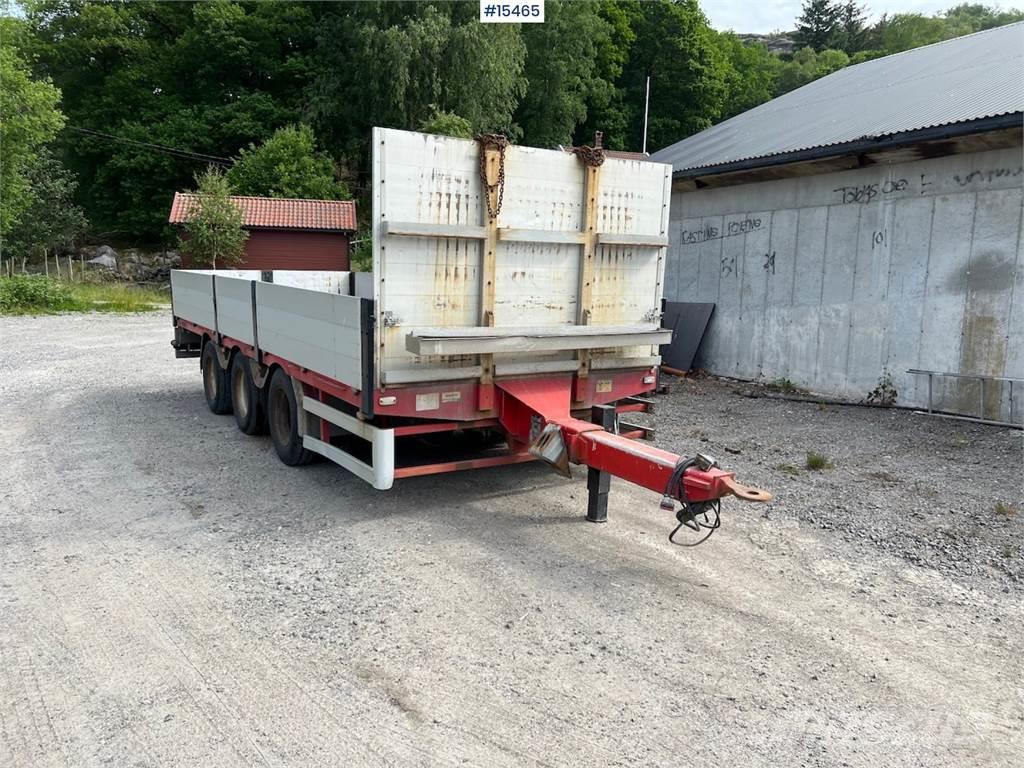 Istrail 3 axle trailer w/ folding frames Andre hengere