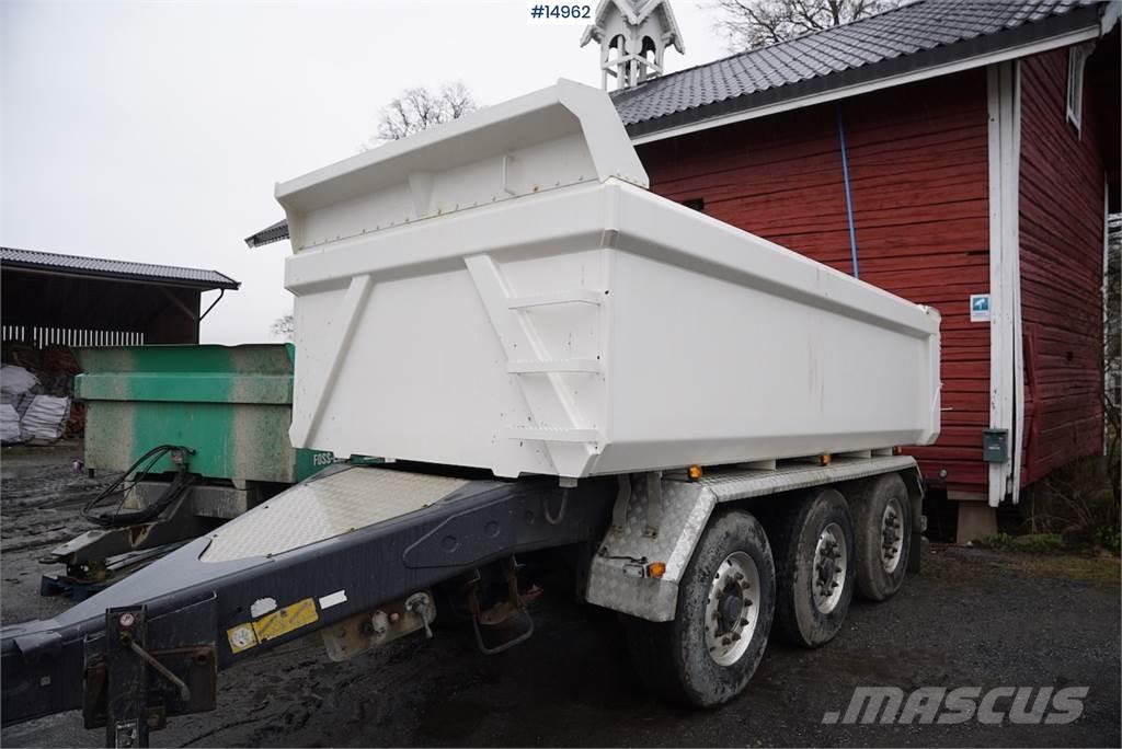 Istrail Triple trailer. Andre hengere