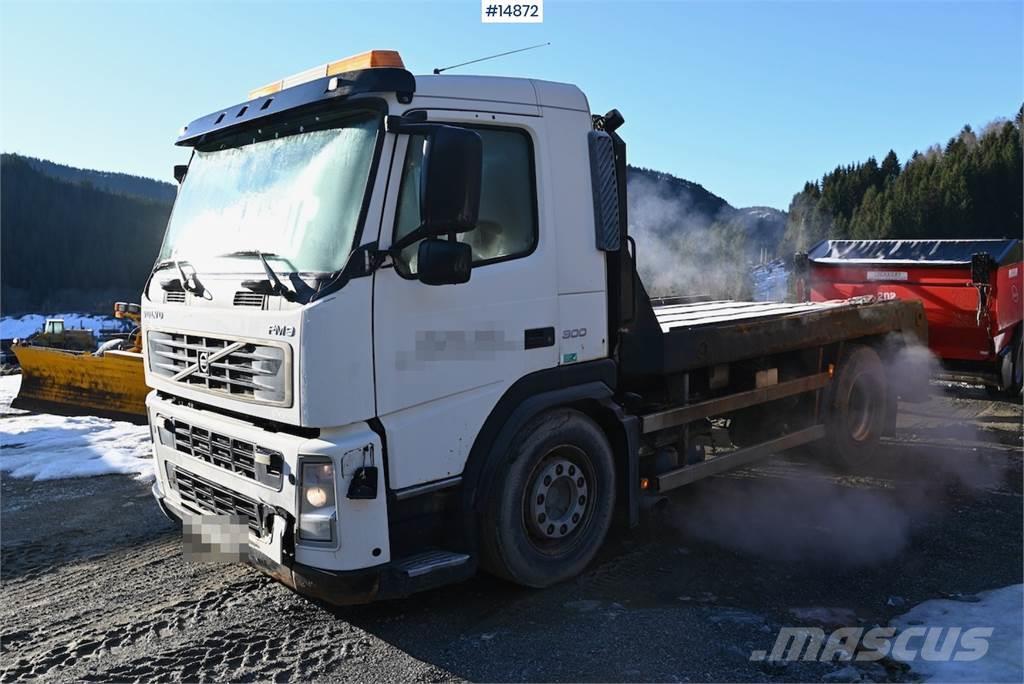Volvo FM300 4x2 Machine freight/flatbed truck rep. objec Planbiler