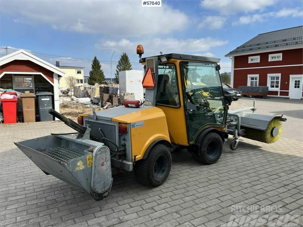 Belos Trans Pro 54 Compact loader with plenty of gear Minilastere