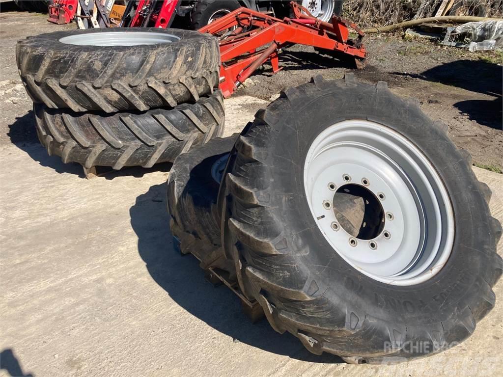 Massey Ferguson Wheels and tyres to suit 6700s series Øvrige landbruksmaskiner