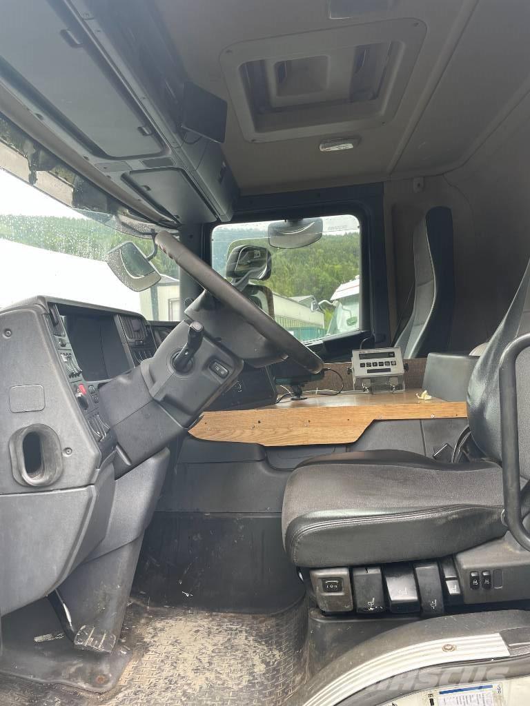 Scania P400 Joab Anaconda 22m3 Renovasjonsbil
