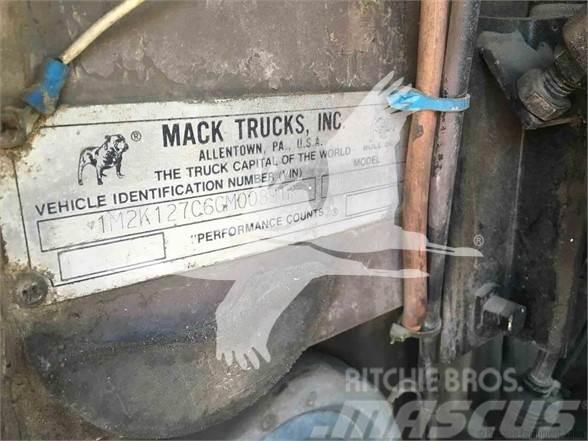 Mack MR6855 Renovasjonsbil