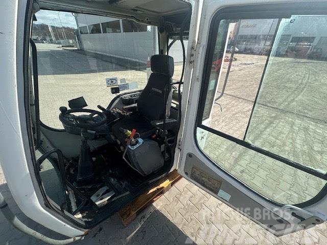 Liebherr A 316 Litronic CAB Cabins and interior