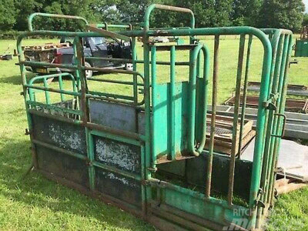  Cattle Crush £350 Andre komponenter