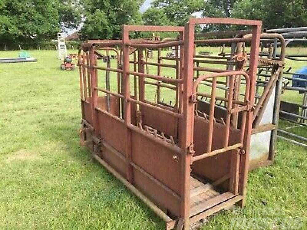  Cattle Crush £390 Andre komponenter