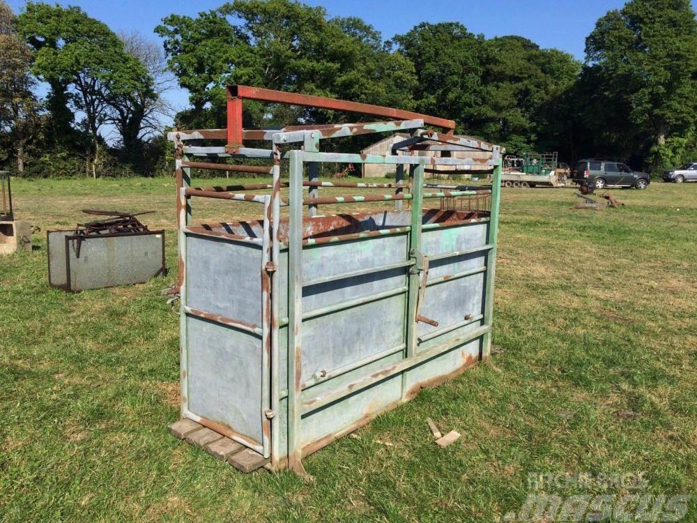  Cattle Weighing Crate £390 Andre komponenter