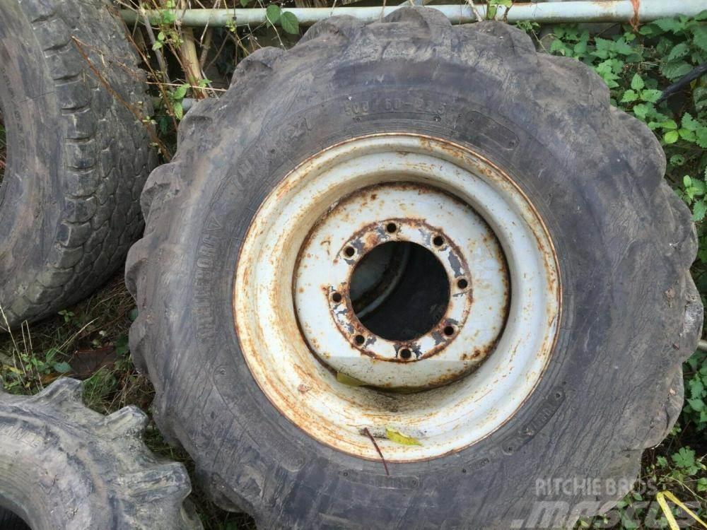  Tyre and Wheel Used Trellborg 500 - 60 - 22.5 £90 Dekk, hjul og felger