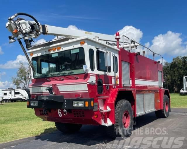  2001 OSHKOSH TI-1500AF4X4 FIRE TRUCK SKY BOOM 2001 Brannbil
