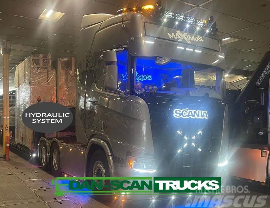 Scania R660 6x2 2950mm Hydr. Show Truck Trekkvogner