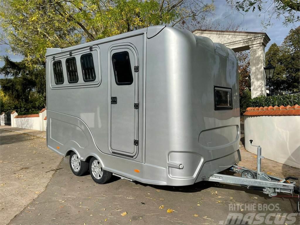  Steinsberger 3-Pferde mit Wohnung neues Modell Andre lastebiler