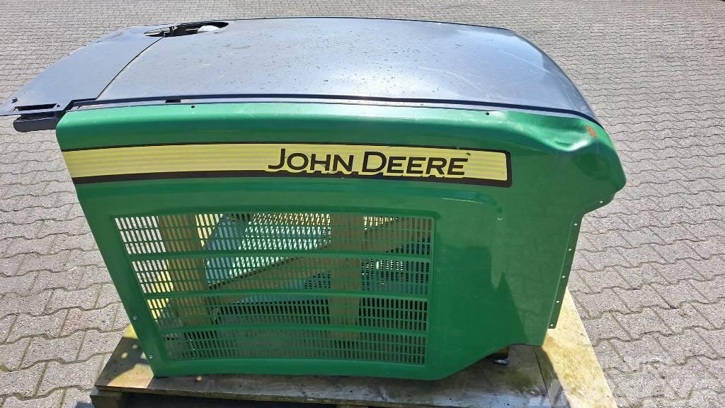 John Deere engine hood F720720 Chassis og understell