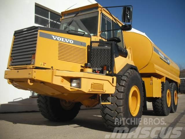 Volvo A25C WITH NEW WATER TANK Rammestyrte Dumpere