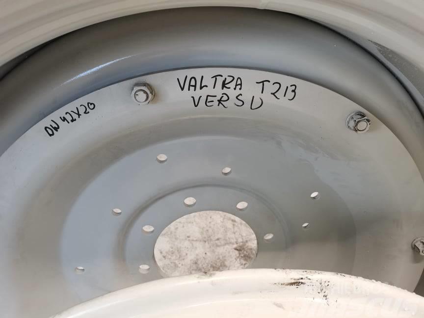 Valtra T213 Versu {DW 30X16L} rim Dekk, hjul og felger